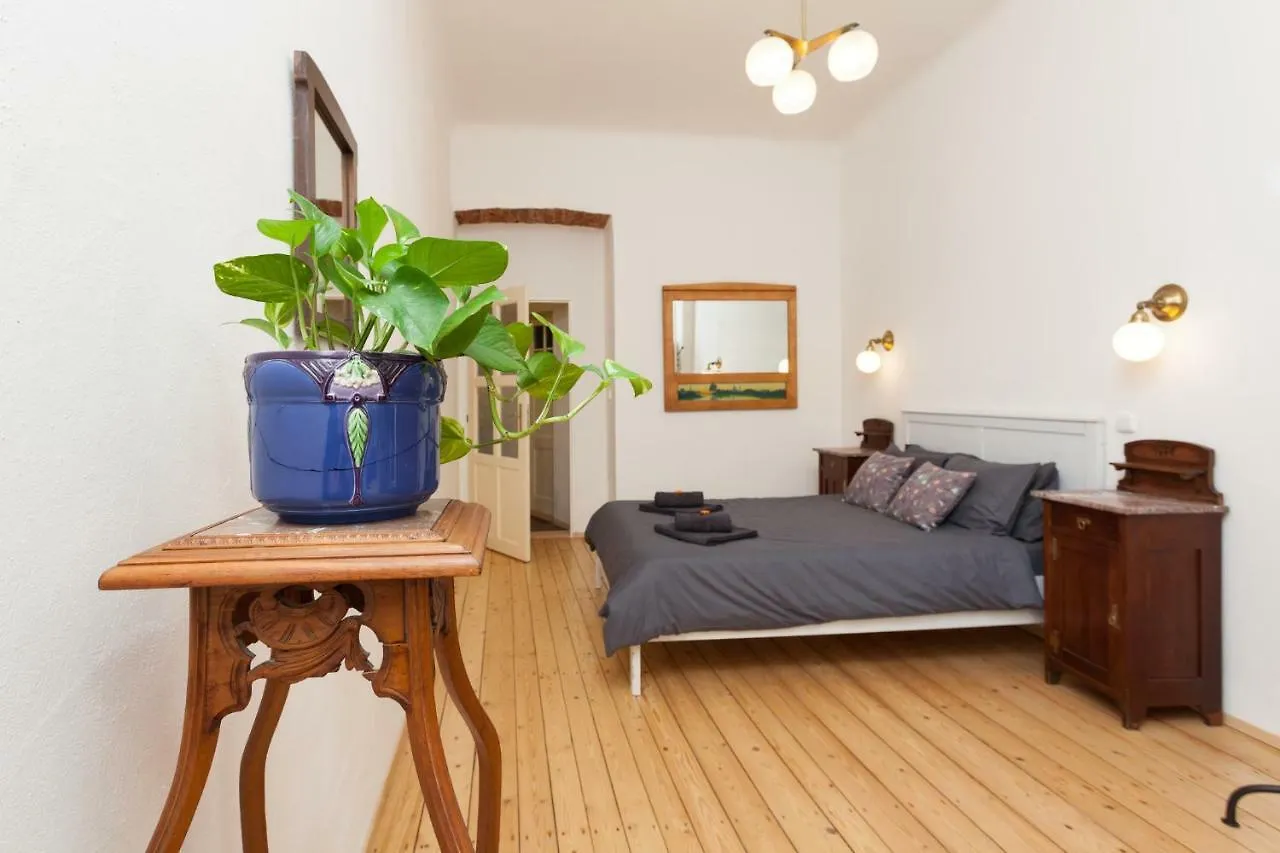 Art Nouveau Meets Mid-Century Modern. Hotel Prague